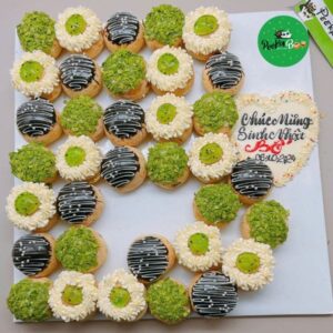 Bánh Su Sinh Nhật Singapore Chữ B Cho Bé Trai Bbt18